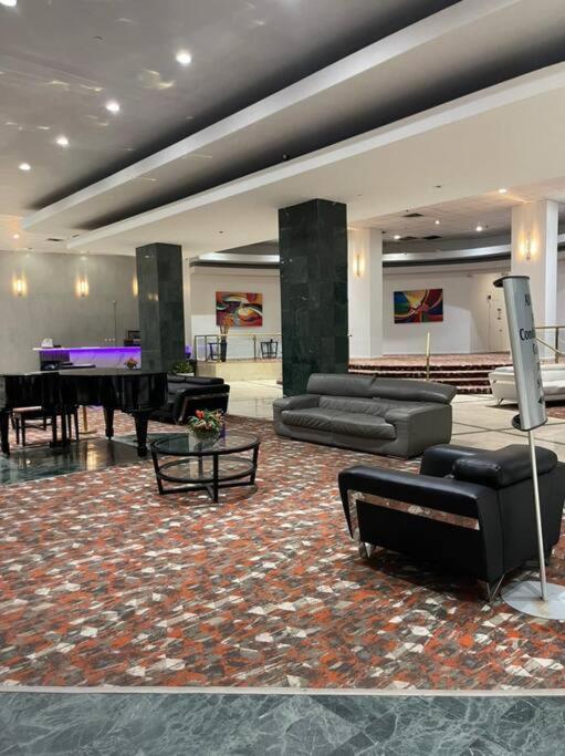 Chic Ocean Front Studio! Apartment Miami Beach Exterior photo